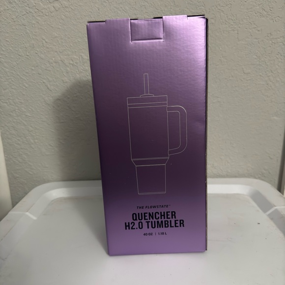 Olivia Rodrigo X Stanley Quencher Flowstate Tumbler - 40oz - Picture 2 of 2